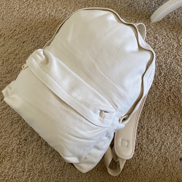 Brandy melville ivory school backpack - Picture 5 of 6